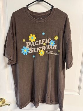 PacSun Brown Short Sleeve Tee with Blue and Yellow Floral Graphic